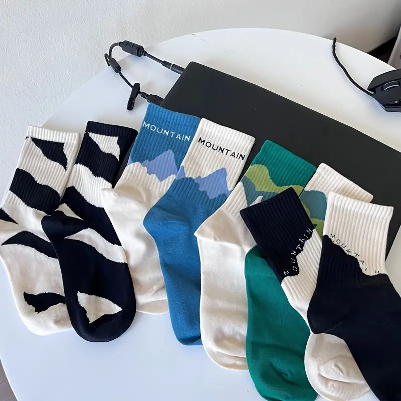 Crew Socks for Men & Women, Mountain Art Design Socks, Ribbed Cuffs, All-Season Breathable Cotton Blend, Casual Outdoor Sportswear Socks, Mountain-Themed Crew Socks