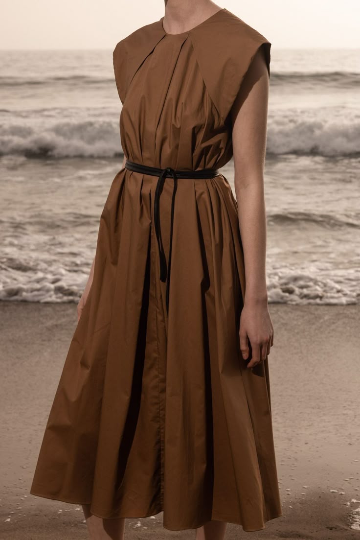 Effortless Midi Dress – Chic Comfort for Every Occasion