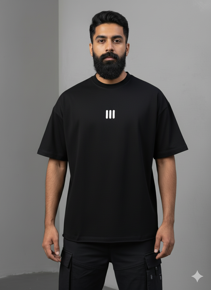 Oversized Minimal Graphic T-Shirt for Men – Streetwear with Modern Edge