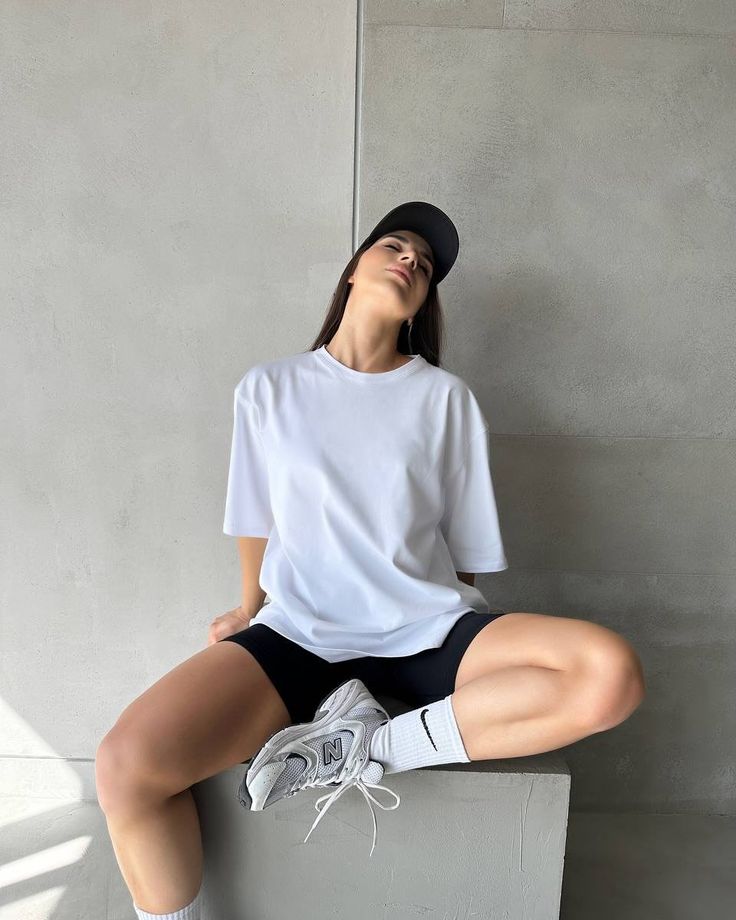 Classic Oversized T-Shirt – White | Unisex Plain Tee