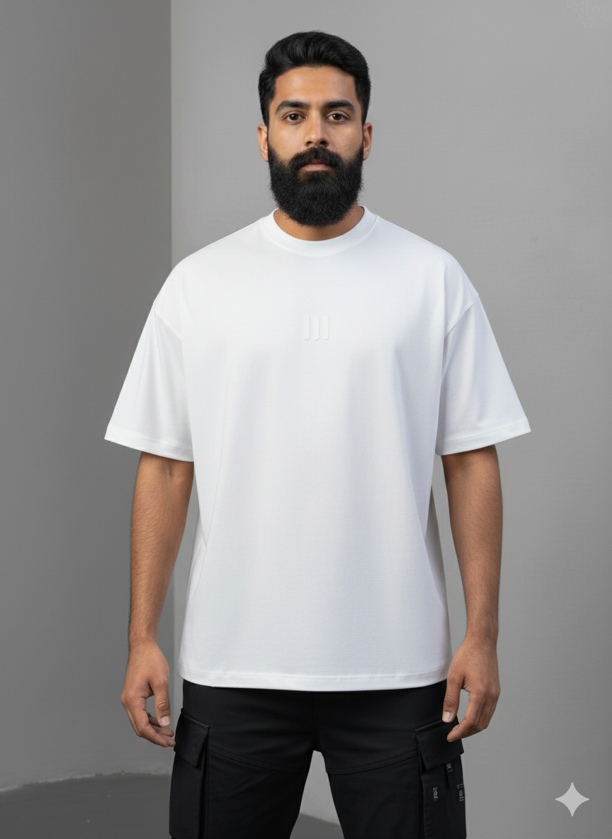Oversized Minimal Graphic T-Shirt for Men – Streetwear with Modern Edge