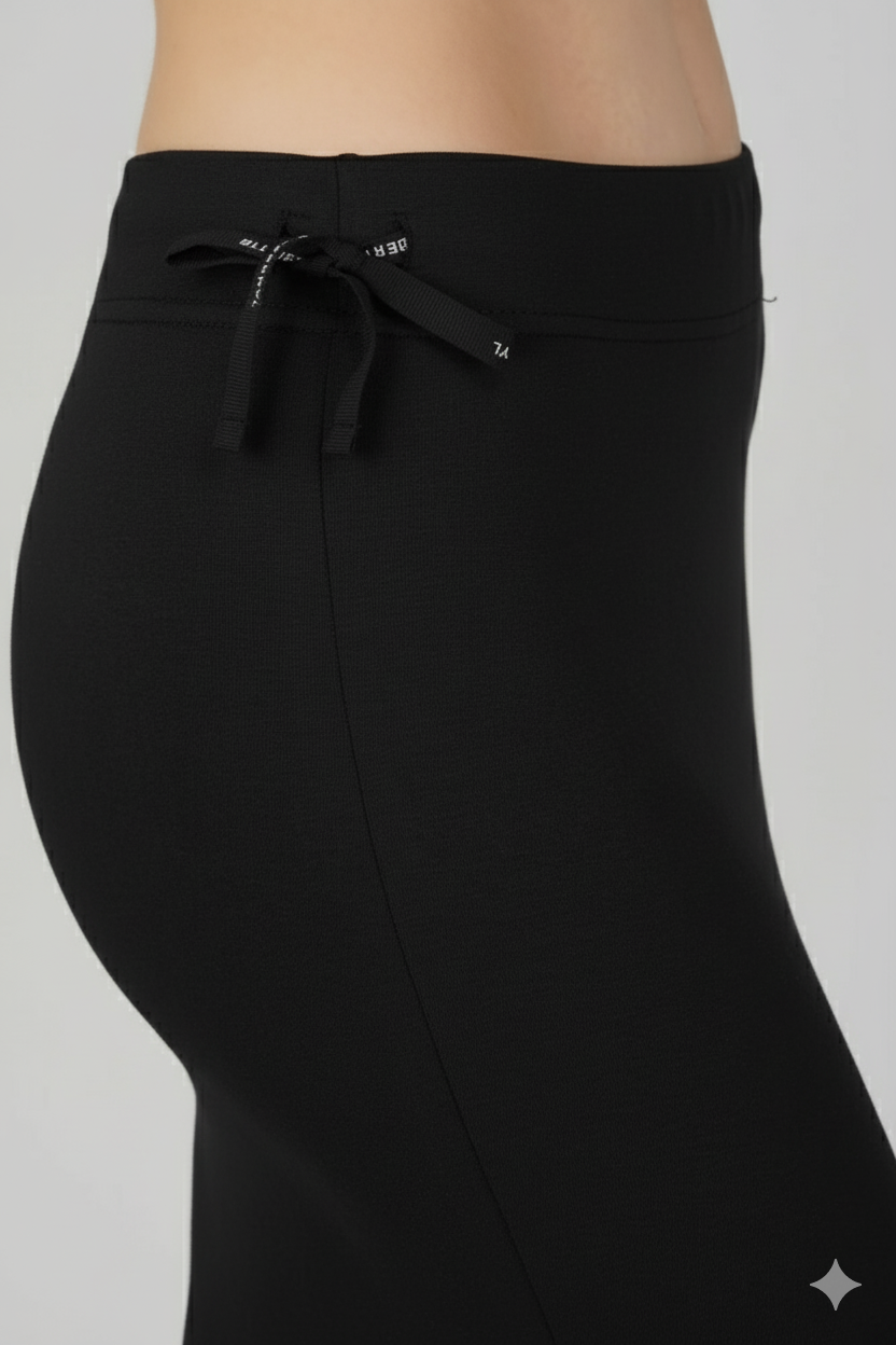 Black Cotton Bodyfit patikot Skirt – Soft, Stretchy & Stylish
