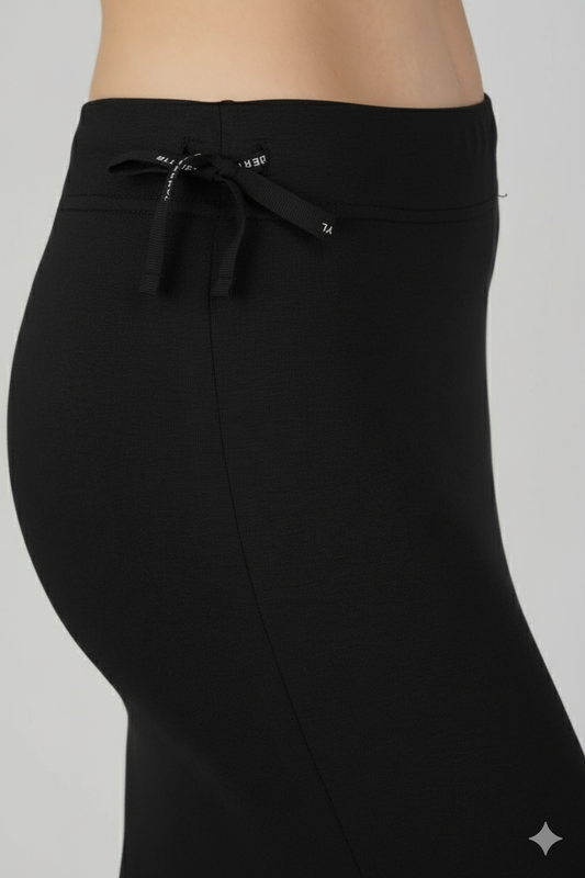 Black Cotton Bodyfit patikot Skirt – Soft, Stretchy & Stylish